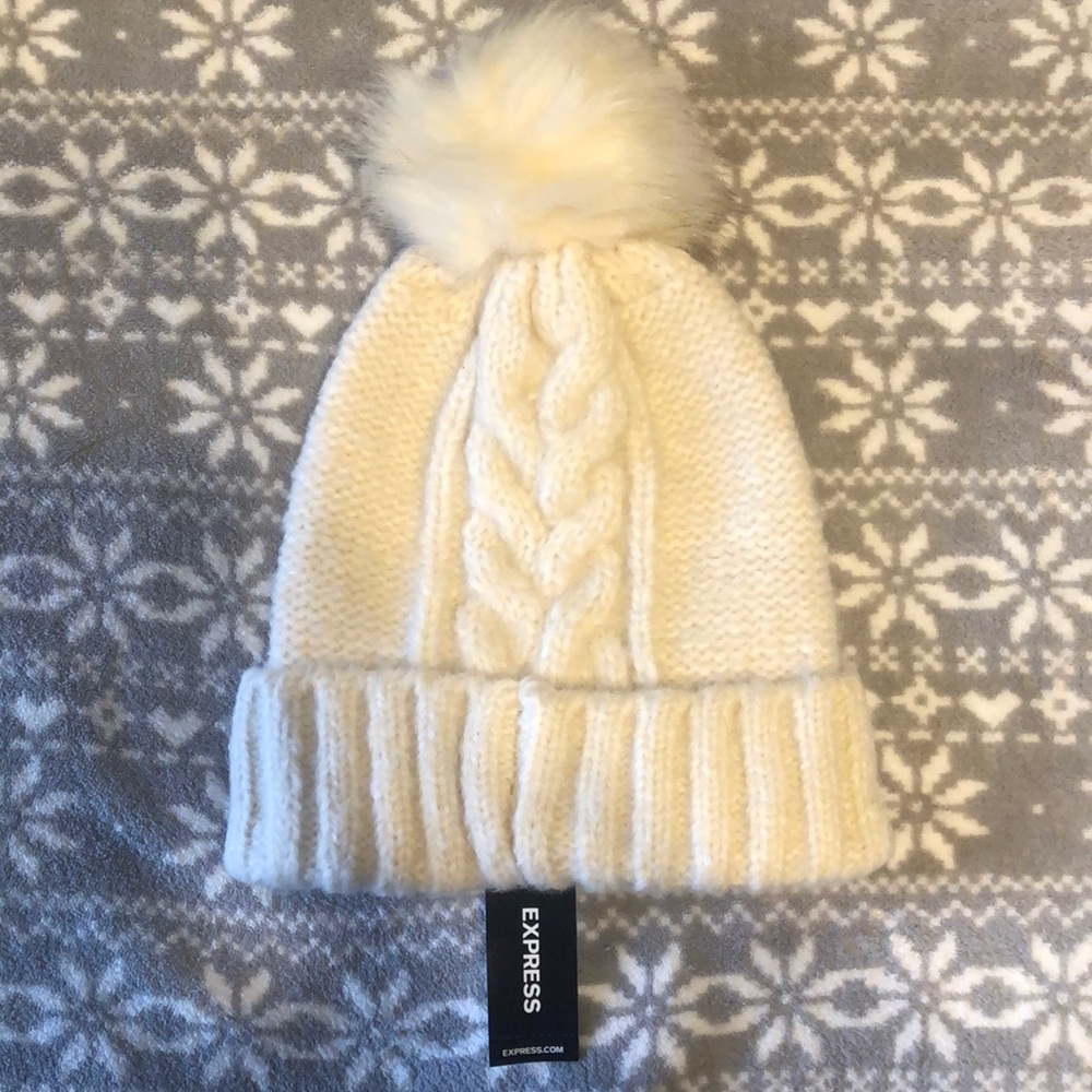 Express Ribbed Knit Pom Beanie
